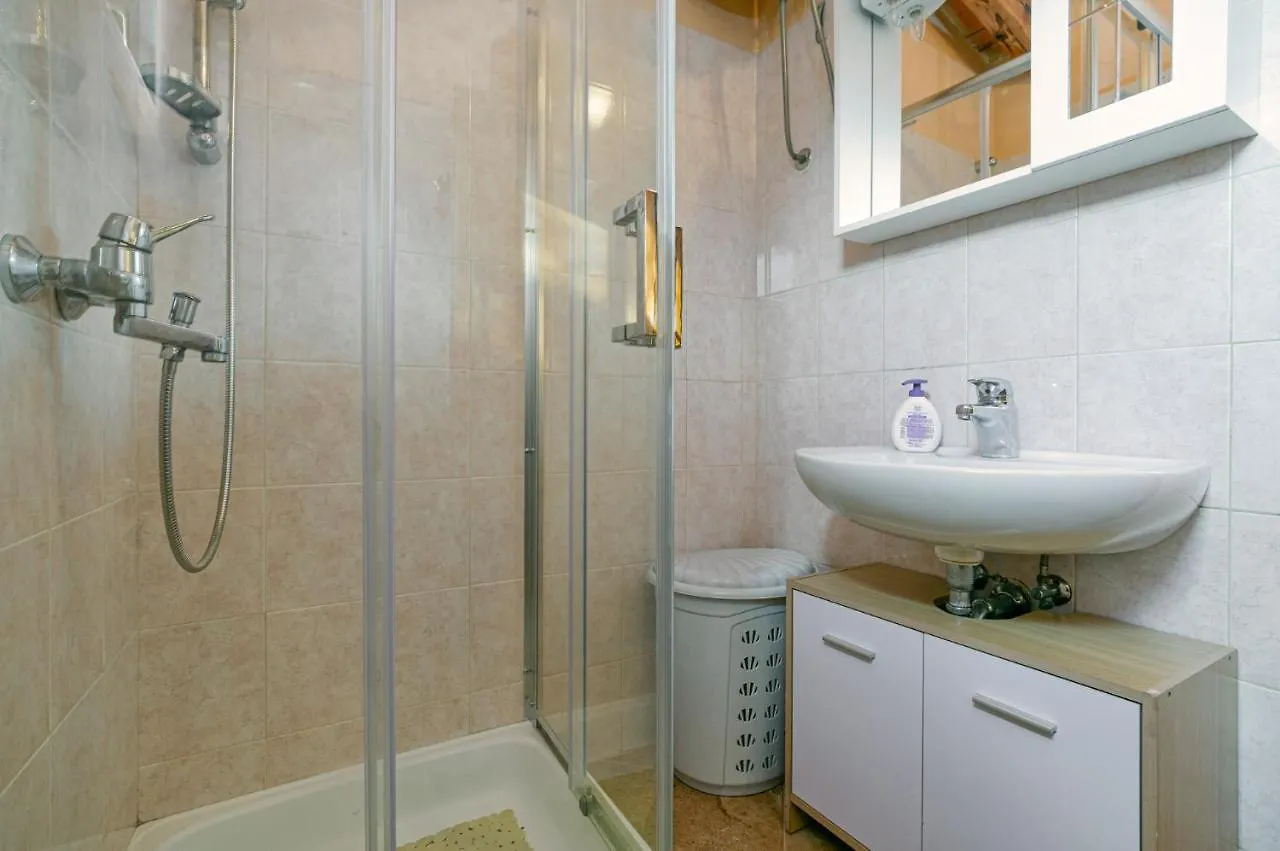 Farm House Nova Vas  0*, Nova Vas (Porec) Hırvatistan